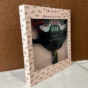 NEW Makeup Revolution x Friends Central Perk Handheld Black Mirror